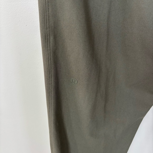 Lululemon ABC Joggers Size XL - Picture 3 of 5